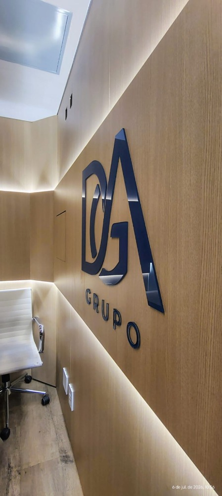 Identidade em ambiente interno — trabalho realizado pela Resolve